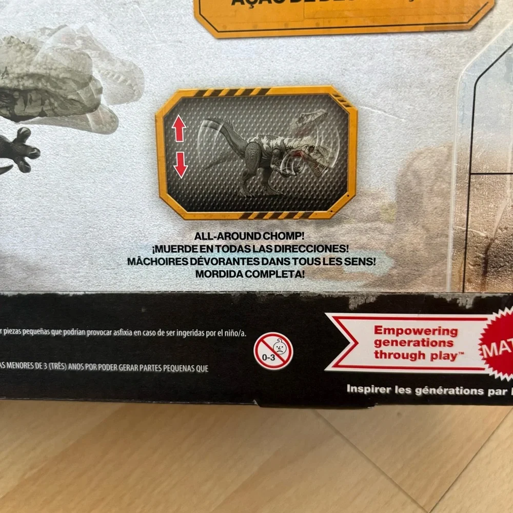 Jurassic World Rebirth Chilantaisaurus Dinosaur Gigantic Thrashers Attack Figure - Picture 13 of 15